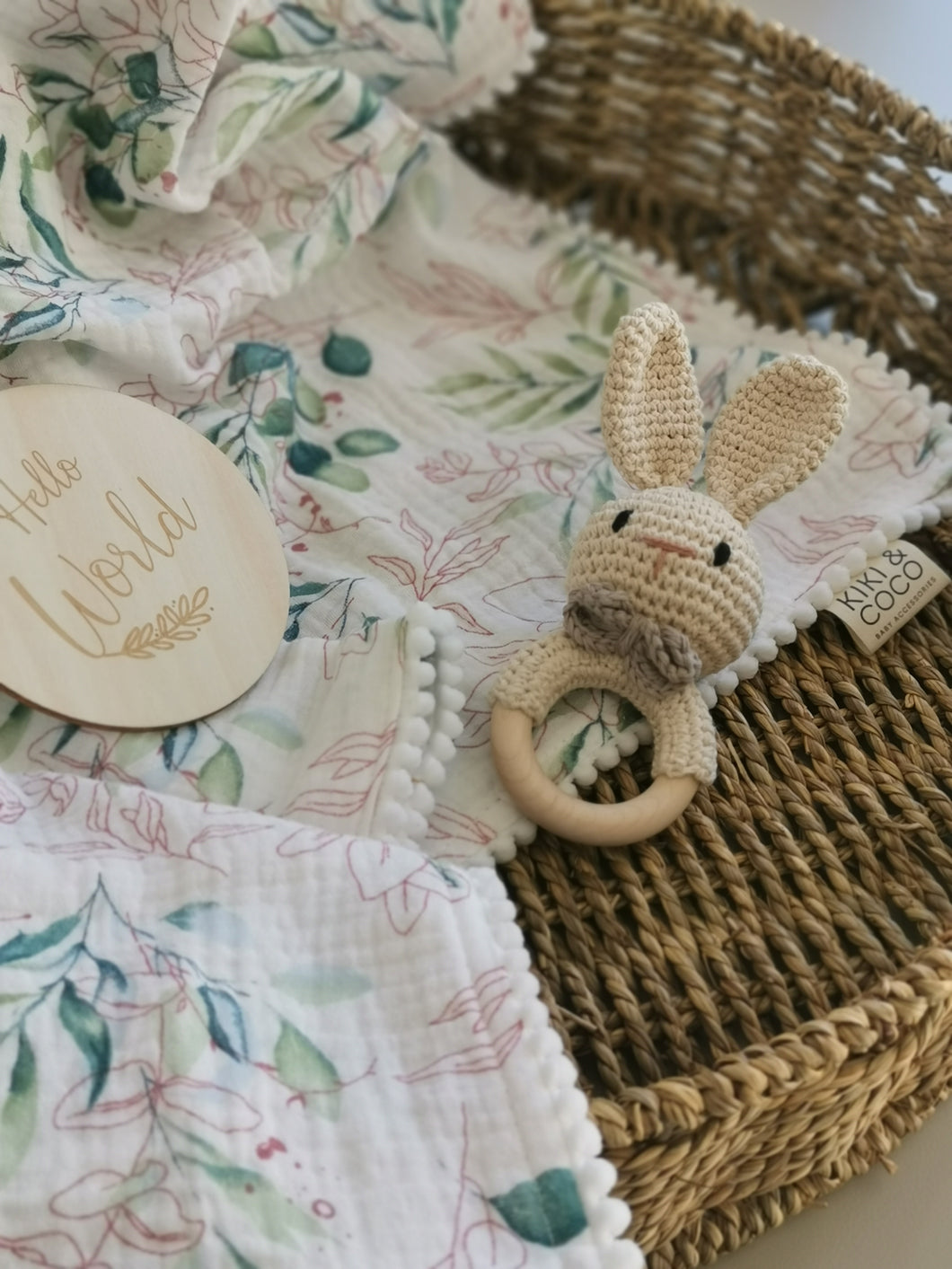 Natural Leaf Newborn Gift Set